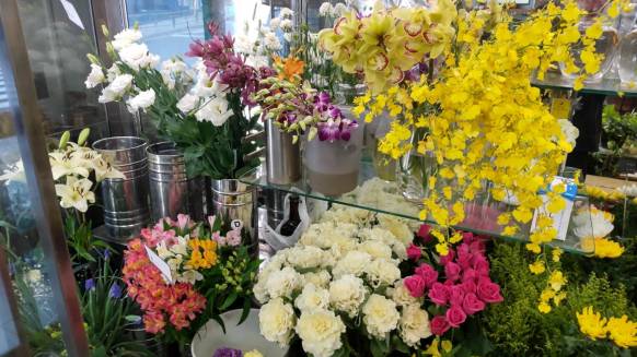 「花芳」　（東京都港区）の花屋店舗写真2